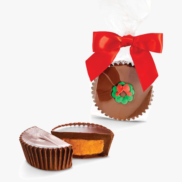 Holiday Peanut Butter Cup with Wreath